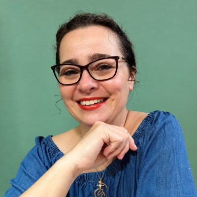 Adriana Ferreira Flores